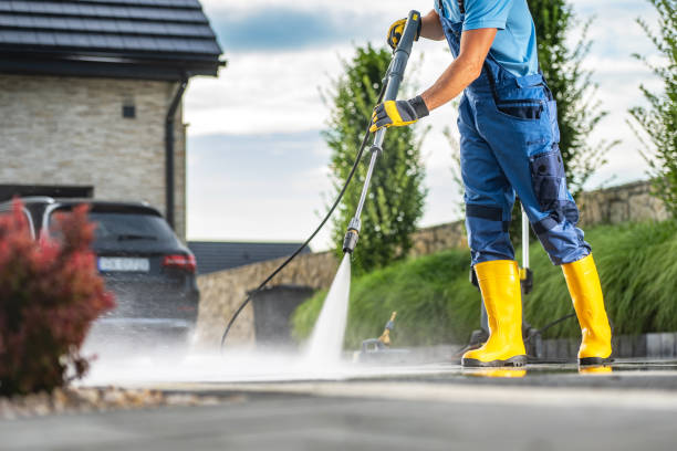 Best Commercial Building Pressure Washing  in Carlstadt, NJ